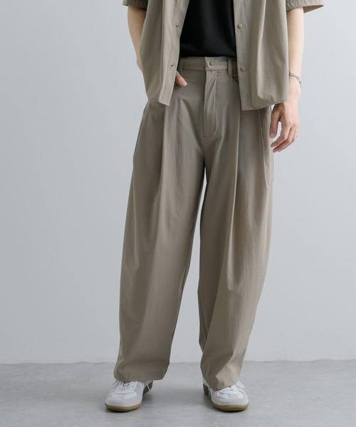 Uiscel（ユイセル）の「Uiscel　4WAYストレッチ2タックワイドパンツ（その他パンツ・メンズ・チャコールグレー/ベージュ・MEDIUM/LARGE）」の12枚目の写真