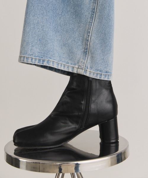 Aunt Marie's(アントマリーズ)の「ヒール足袋ブーツ(ブーツ・レディース・アイボリー/ブラック/シルバー・S/M/L)」の16枚目の写真