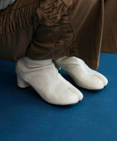 Aunt Marie's(アントマリーズ)の「ヒール足袋ブーツ(ブーツ・レディース・アイボリー/ブラック/シルバー・S/M/L)」の12枚目の写真