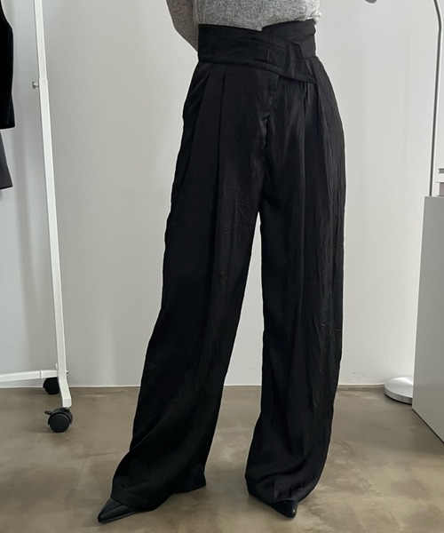 bita.（ビタ）の「アシンメトリーワッシャーワイドパンツ（スラックス・レディース・ベージュ/ブラック・SMALL/MEDIUM/LARGE）」の4枚目の写真