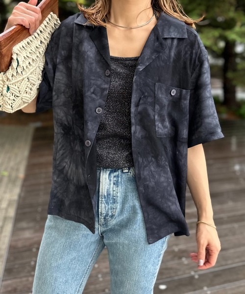 mi via loca(ミヴィアロカ)の「タイダイ柄 半袖 開衿シャツ(シャツ/ブラウス・レディース・ブラック系/ライム・FREE)」の13枚目の写真