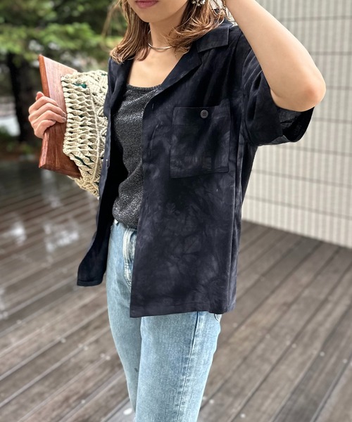 mi via loca(ミヴィアロカ)の「タイダイ柄 半袖 開衿シャツ(シャツ/ブラウス・レディース・ブラック系/ライム・FREE)」の7枚目の写真