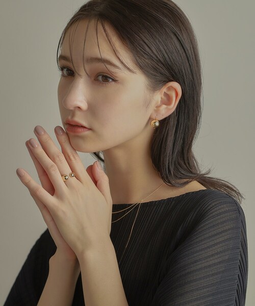 COCOSHNIK(ココシュニック)の「K10中空プランプシェイプ フックピアス(ピアス(両耳用)・レディース・イエローゴールド・00)」の8枚目の写真