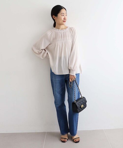 le.coeur blanc（ルクールブラン）の「パウダーサテン2WAYシャーリングブラウス（シャツ/ブラウス・レディース・グリーン/レンガ/アイボリー・38）」の9枚目の写真