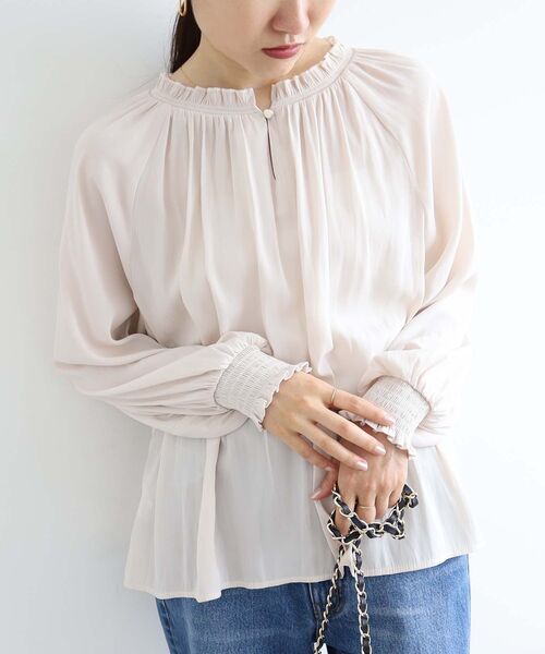 le.coeur blanc（ルクールブラン）の「パウダーサテン2WAYシャーリングブラウス（シャツ/ブラウス・レディース・グリーン/レンガ/アイボリー・38）」の12枚目の写真