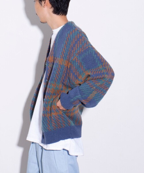 BEVERLY HILLS POLO CLUB（ビバリーヒルズポロクラブ）の「【BEVERLY HILLS POLO CLUB】モヘヤライクカーディガン ワンポイント刺繍（カーディガン/ボレロ・メンズ・オレンジ/ラベンダー/グリーン系その他/ベージュ/ブルー系その他/ミント/グレー系その他/ブラック/オレンジ系その他/ブルー/チャコールグレー・L/M/XL）」の12枚目の写真