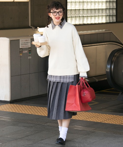 BONLECILL（ボンルシール）の「【至福のカヌレニット】ボリュームスリーブプチハイネックニットプルオーバー（ニット/セーター・レディース・レッド/ピンク/ブルー/杢グレー/ホワイト×ブラック/アイボリー/グリーン/ブラウン/オレンジ/ネイビー・M/L）」の20枚目の写真