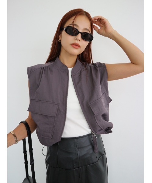 TRUNC(トランクエイティーエイト)の「Big Pocket Nylon Vest(ベスト・レディース・ブラック/グレー・FREE)」の22枚目の写真