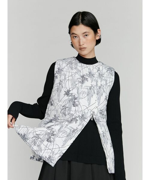 UN3D. 　ラインフラワーパデッドショートベスト UN3D.（アンスリード）の「LINE FLOWER PADDED VEST / ラインフラワー