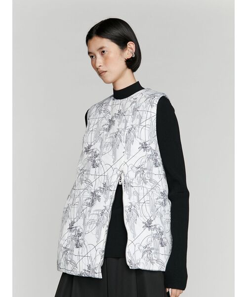 UN3D.（アンスリード）の「LINE FLOWER PADDED VEST / ラインフラワーパデッドベスト（ベスト・レディース・ブラック/ホワイト・36/38）」の6枚目の写真