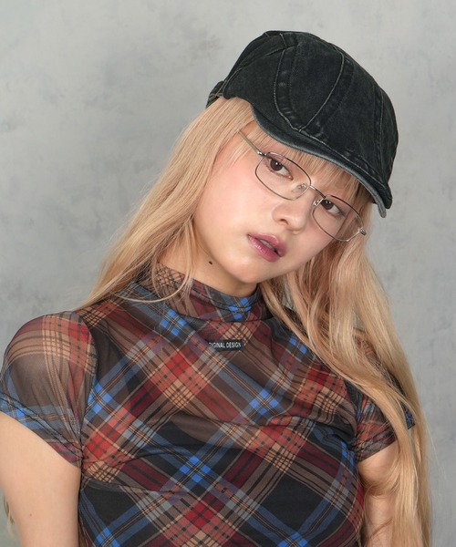 BARELY BLUE（ベアリーブルー）の「【 BARELY BLUE / ベアリーブルー 】 スクエア クリア レンズ メガネ ユニセックス（メガネ・レディース・ゴールド/ブラック/シルバー・FREE）」の19枚目の写真