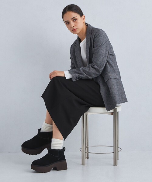UGG(アグ)の「<UGG>クラシック ウルトラ ミニ ニュー ハイツ ブーツ(ブーツ・レディース・モカ/ブラック・5/8/6/7)」の18枚目の写真