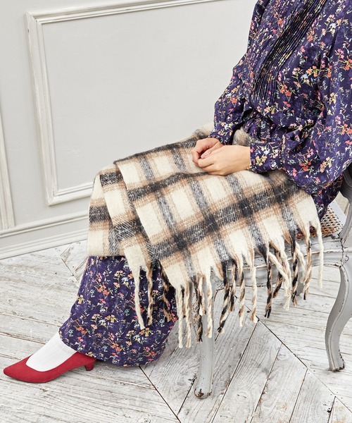 欧州航路（オウシュウコウロ）の「【欧州航路】カラフルチェックマフラー（マフラー・レディース・ライトブルー/オリーブ/ホワイト/オレンジ・FREE）」の8枚目の写真