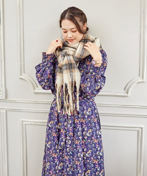 欧州航路（オウシュウコウロ）の「【欧州航路】カラフルチェックマフラー（マフラー・レディース・ライトブルー/オリーブ/ホワイト/オレンジ・FREE）」の10枚目の写真