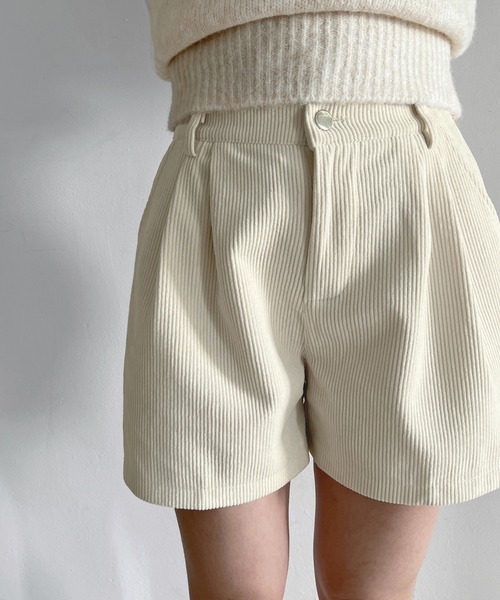 by muni:r（バイ ムニール）の「コーデュロイショートパンツ（その他パンツ・レディース・アイボリー/ブラック/ブラウン・FREE）」の9枚目の写真