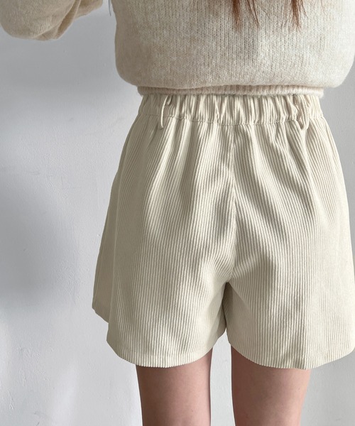 by muni:r（バイ ムニール）の「コーデュロイショートパンツ（その他パンツ・レディース・アイボリー/ブラック/ブラウン・FREE）」の10枚目の写真