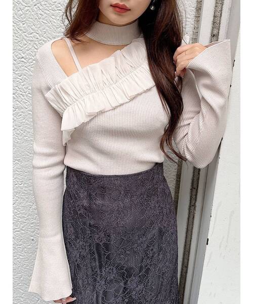 MERCURYDUO(マーキュリーデュオ)の「アシメ異素材ラッフルドッキング チョーカー風カットアウトニット(ニット/セーター・レディース・チャコールグレー/ブラック/アイボリー・FREE)」の10枚目の写真