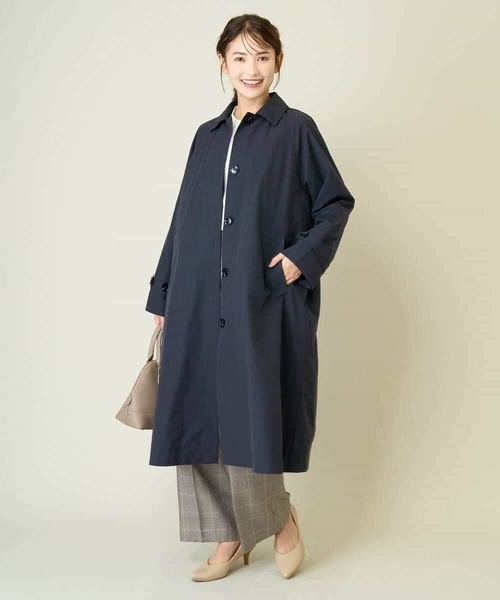 a.v.v（アーヴェヴェ）の「軽量中綿テント型コート（その他アウター・レディース・ネイビー/サンドベージュ・34/36/38/40/42）」の18枚目の写真