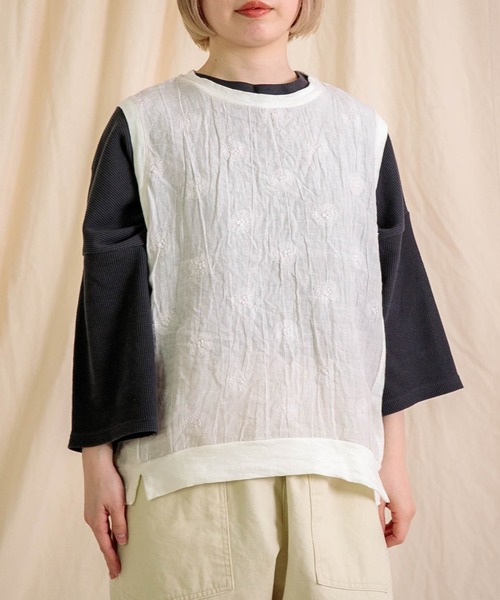 prit 綿ベスト セール】[prit] 綿麻ムラ糸天竺×リネンガーベラ刺繍 切替プル