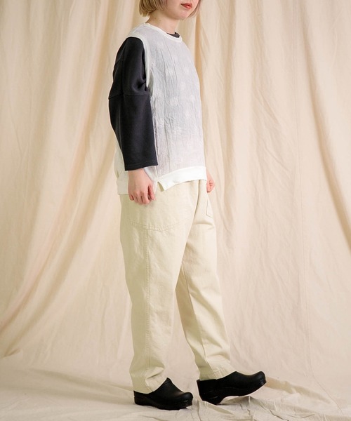 prit（プリット）の「[prit] 綿麻ムラ糸天竺×リネンガーベラ刺繍 切替プルオーバーベスト（ベスト・レディース・ホワイト系その他/ブラック系その他・FREE）」の6枚目の写真