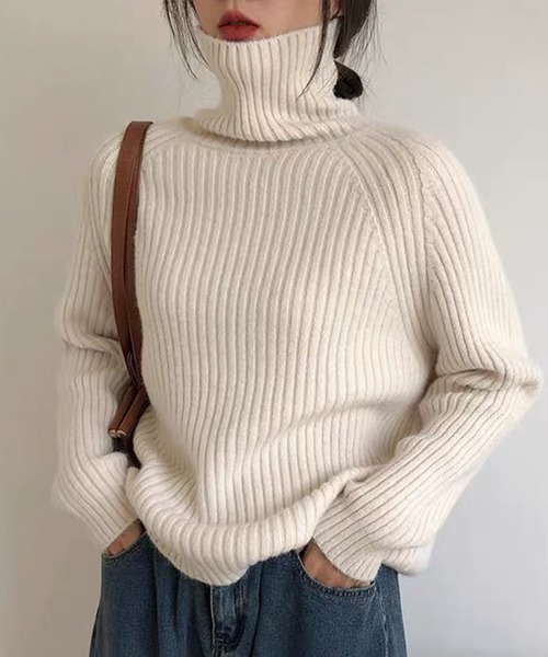 VitaFelice（ヴィータフェリーチェ）の「ラメタートルニット（ニット/セーター・レディース・パープル/ネイビー/イエロー/オフホワイト/サックスブルー・FREE）」の3枚目の写真