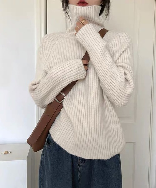 VitaFelice（ヴィータフェリーチェ）の「ラメタートルニット（ニット/セーター・レディース・パープル/ネイビー/イエロー/オフホワイト/サックスブルー・FREE）」の14枚目の写真