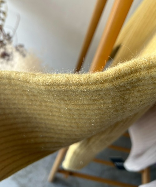 VitaFelice（ヴィータフェリーチェ）の「ラメタートルニット（ニット/セーター・レディース・パープル/ネイビー/イエロー/オフホワイト/サックスブルー・FREE）」の8枚目の写真