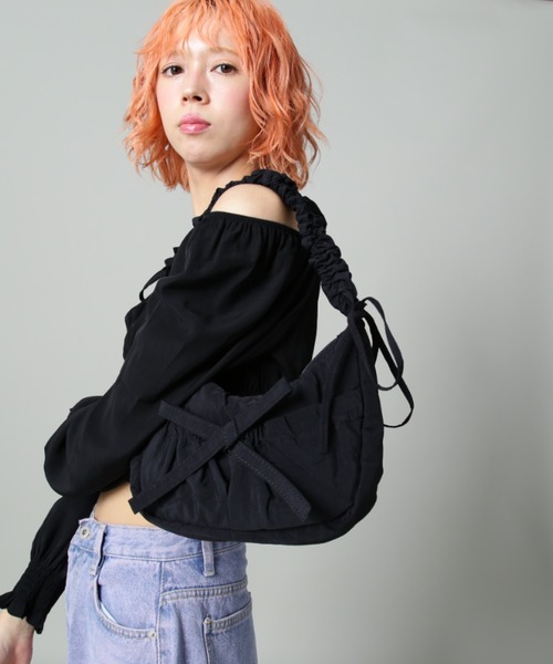 SIS(エスアイエス)の「【WEB限定】SIS/エスアイエス/リボンギャザーミニバッグ(トートバッグ・レディース・ブラック/シルバー・F)」の1枚目の写真