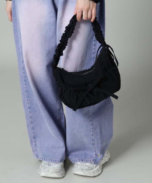 SIS(エスアイエス)の「【WEB限定】SIS/エスアイエス/リボンギャザーミニバッグ(トートバッグ・レディース・ブラック/シルバー・F)」の5枚目の写真