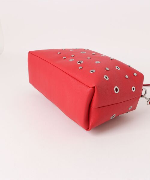Desigual(デシグアル)の「Colorful Studded Shoulder Bag - Red/カラフルスタッズショルダーバッグ レッド(ハンドバッグ・レディース・レッド・FREE)」の2枚目の写真