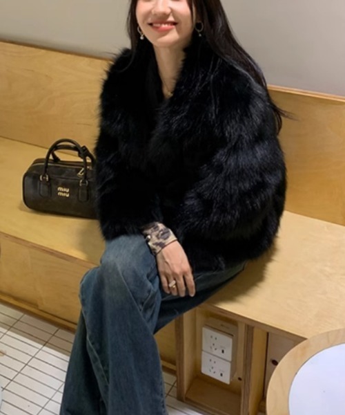 ENLIKE（エンリケ）の「フェイクファーボリュームジャケット（その他アウター・レディース・ブラック/ホワイト/ピンク/ベージュ・FREE）」の19枚目の写真