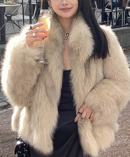 ENLIKE（エンリケ）の「フェイクファーボリュームジャケット（その他アウター・レディース・ブラック/ホワイト/ピンク/ベージュ・FREE）」の21枚目の写真