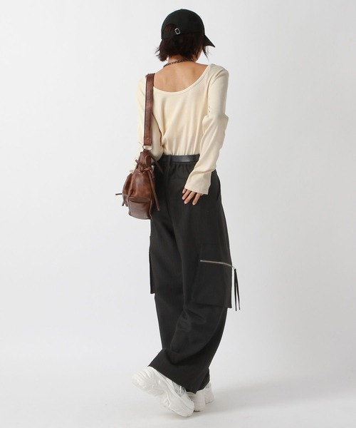 PAGEBOY（ページボーイ）の「<前後着用可能>ビンテージテレコクルー（Tシャツ/カットソー・レディース・オフホワイト/チャコールグレー/ライトブルー/イエロー系その他・FREE）」の12枚目の写真