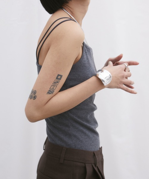 Aunt Marie's（アントマリーズ）の「カップ付きダブルストラップキャミソール（キャミソール・レディース・ホワイト/チャコールグレー/ブラック・FREE）」の22枚目の写真