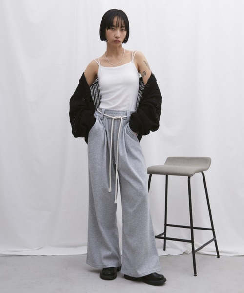 Aunt Marie's（アントマリーズ）の「カップ付きダブルストラップキャミソール（キャミソール・レディース・ホワイト/チャコールグレー/ブラック・FREE）」の14枚目の写真