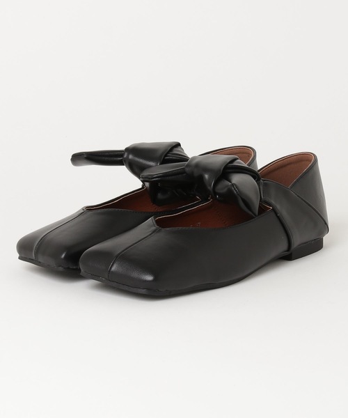 Lutim by u(ルチバイユー)の「Square Toe Ribbon Belt Pumps / スクエアトゥリボンベルトパンプス(パンプス・レディース・シルバー/ブラック/ゴールド・39/37)」の11枚目の写真