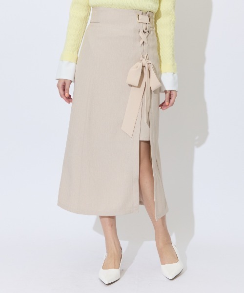 AND COUTURE(アンドクチュール)の「サイドレースアップリボンスリットスカート(スカート・レディース・ベージュ/グレー/ネイビー・MEDIUM/SMALL)」の8枚目の写真