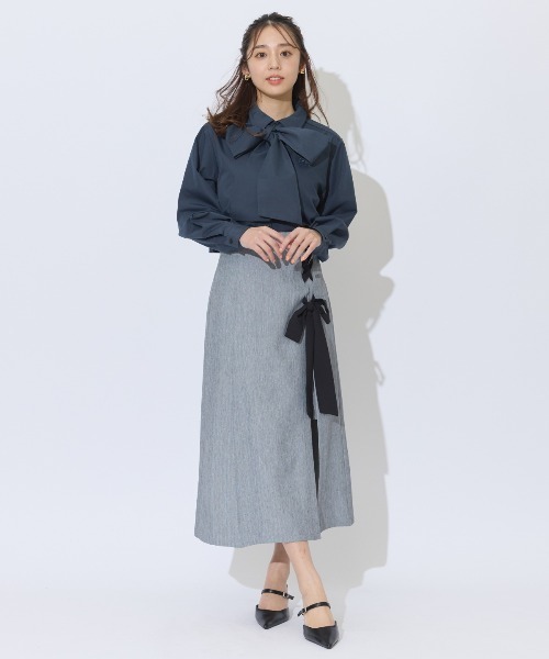 AND COUTURE(アンドクチュール)の「サイドレースアップリボンスリットスカート(スカート・レディース・ベージュ/グレー/ネイビー・MEDIUM/SMALL)」の14枚目の写真