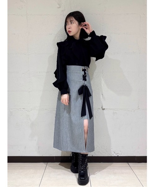 AND COUTURE(アンドクチュール)の「サイドレースアップリボンスリットスカート(スカート・レディース・ベージュ/グレー/ネイビー・MEDIUM/SMALL)」の21枚目の写真