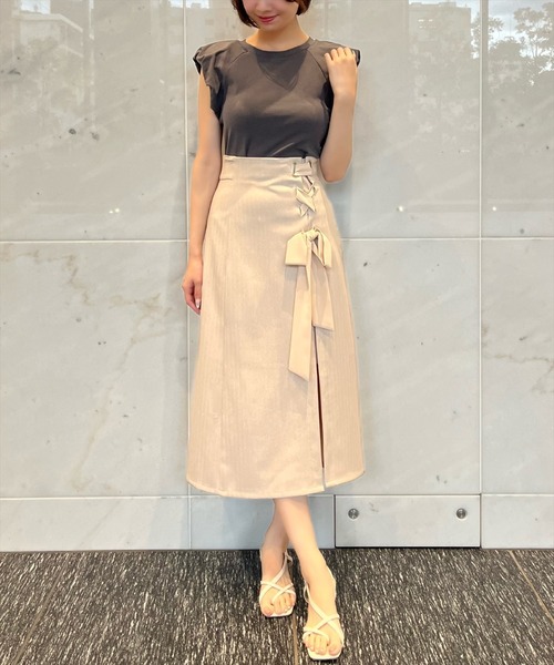 AND COUTURE(アンドクチュール)の「サイドレースアップリボンスリットスカート(スカート・レディース・ベージュ/グレー/ネイビー・MEDIUM/SMALL)」の19枚目の写真