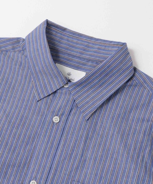 URBAN RESEARCH Sonny Label(アーバンリサーチサニーレーベル)の「『WEB/一部店舗限定カラー』ストライプレギュラーカラーシャツ(シャツ/ブラウス・メンズ・ライトブルー/ホワイト系その他/ブルー系その他/ブラック系その他・MEDIUM/LARGE)」の5枚目の写真