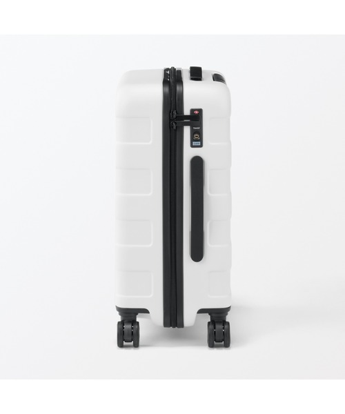 バーを自由に調節できる ハードキャリーケース（36L