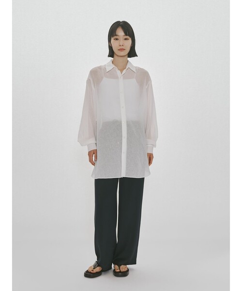 MIDIUMISOLID（ミディウミソリッド）の「MIDIUMISOLID for Ladies シアーロングスリーブシャツ（シャツ/ブラウス・レディース・オフホワイト/ブラック/カーキ/イエロー・FREE）」の14枚目の写真