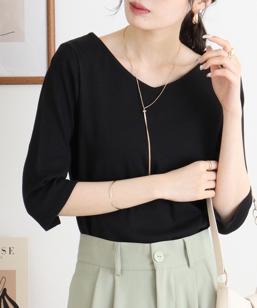 atONE（アットワン）の「Vネック七分袖プルオーバー（Tシャツ/カットソー・レディース・カーキ/杢グレー/チャコールグレー/オフホワイト/ブラック・4L/3L/LL/L/M）」の3枚目の写真