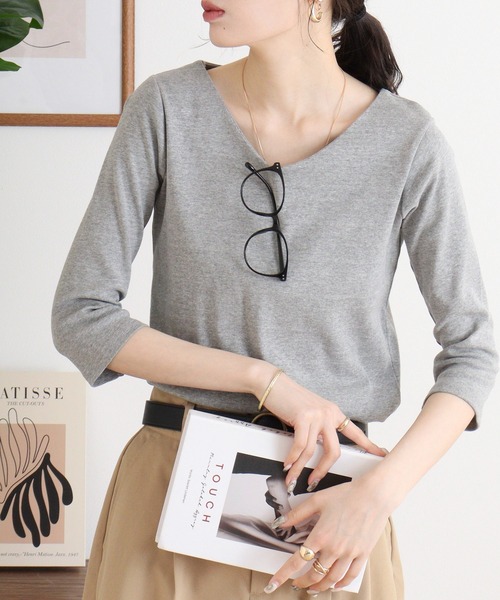 atONE（アットワン）の「Vネック七分袖プルオーバー（Tシャツ/カットソー・レディース・カーキ/杢グレー/チャコールグレー/オフホワイト/ブラック・4L/3L/LL/L/M）」の20枚目の写真