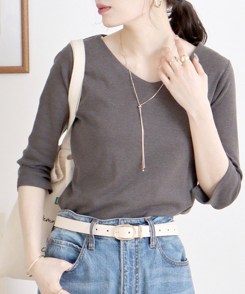 atONE（アットワン）の「Vネック七分袖プルオーバー（Tシャツ/カットソー・レディース・カーキ/杢グレー/チャコールグレー/オフホワイト/ブラック・4L/3L/LL/L/M）」の15枚目の写真