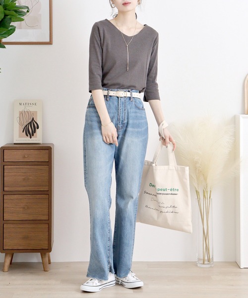 atONE（アットワン）の「Vネック七分袖プルオーバー（Tシャツ/カットソー・レディース・カーキ/杢グレー/チャコールグレー/オフホワイト/ブラック・4L/3L/LL/L/M）」の17枚目の写真