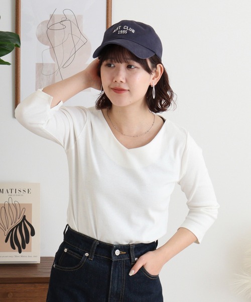 atONE（アットワン）の「Vネック七分袖プルオーバー（Tシャツ/カットソー・レディース・カーキ/杢グレー/チャコールグレー/オフホワイト/ブラック・4L/3L/LL/L/M）」の7枚目の写真