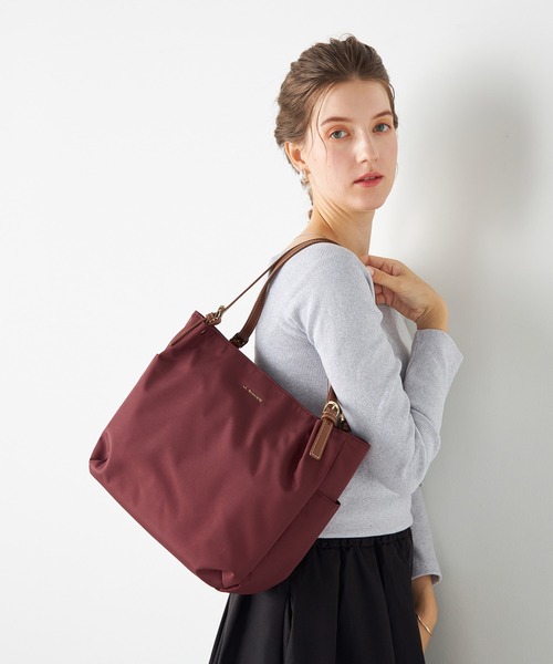 LA BAGAGERIE(ラバガジェリー)の「ポリエステルキャンバス A4トート(トートバッグ・レディース・グレー/ブラック/アイボリー/ネイビー/ブラウン/ワイン・FREE)」の20枚目の写真
