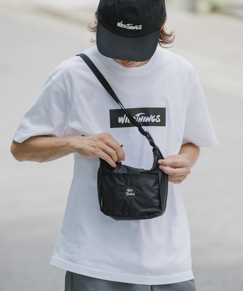 WILD THINGS（ワイルドシングス）の「WILD THINGS/ワイルドシングス CORDURA SIL 2WAY MINI SHOULDER 2WAY ミニショルダーバック（ショルダーバッグ・メンズ・パープル系その他/グリーン系その他/ブルー系その他/ブラック・FREE）」の2枚目の写真